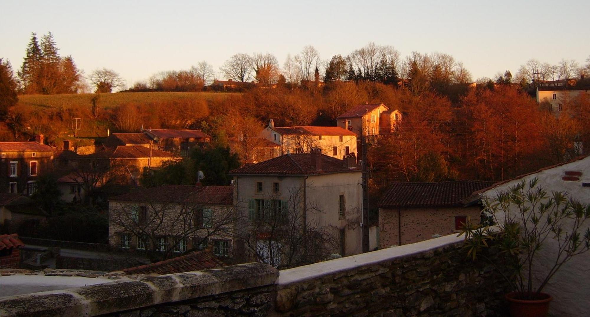 Chambres De La Porte Aux Moines Vouvant エクステリア 写真