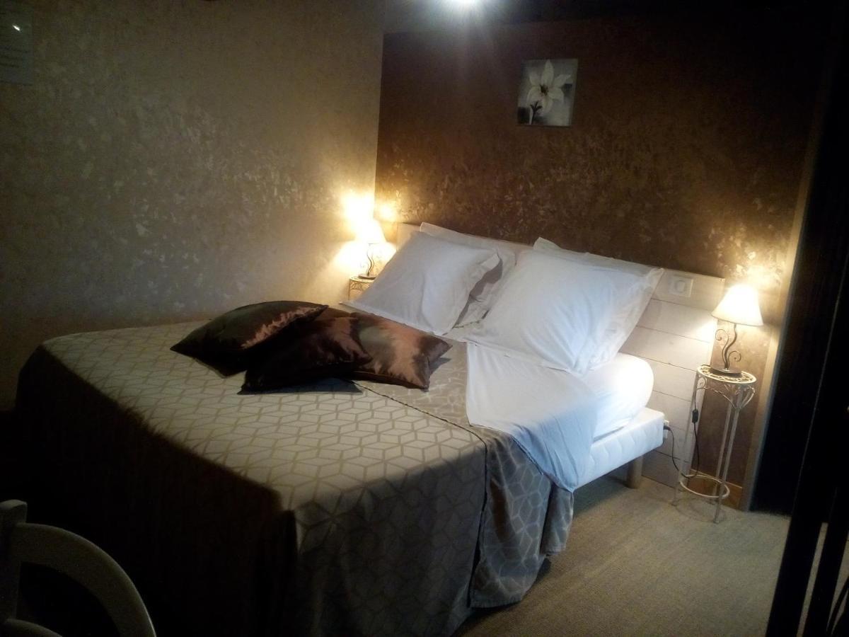 Chambres De La Porte Aux Moines Vouvant エクステリア 写真
