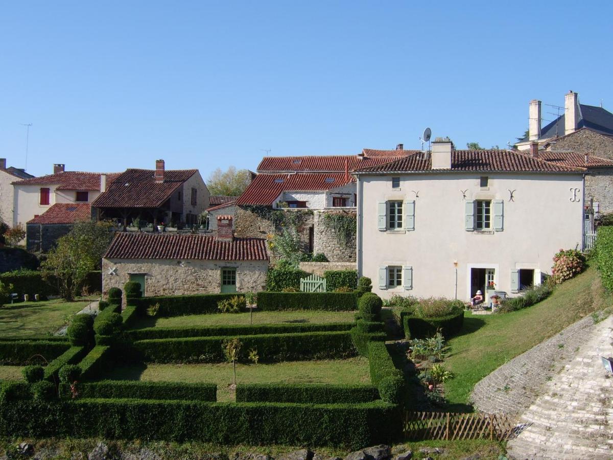 Chambres De La Porte Aux Moines Vouvant エクステリア 写真